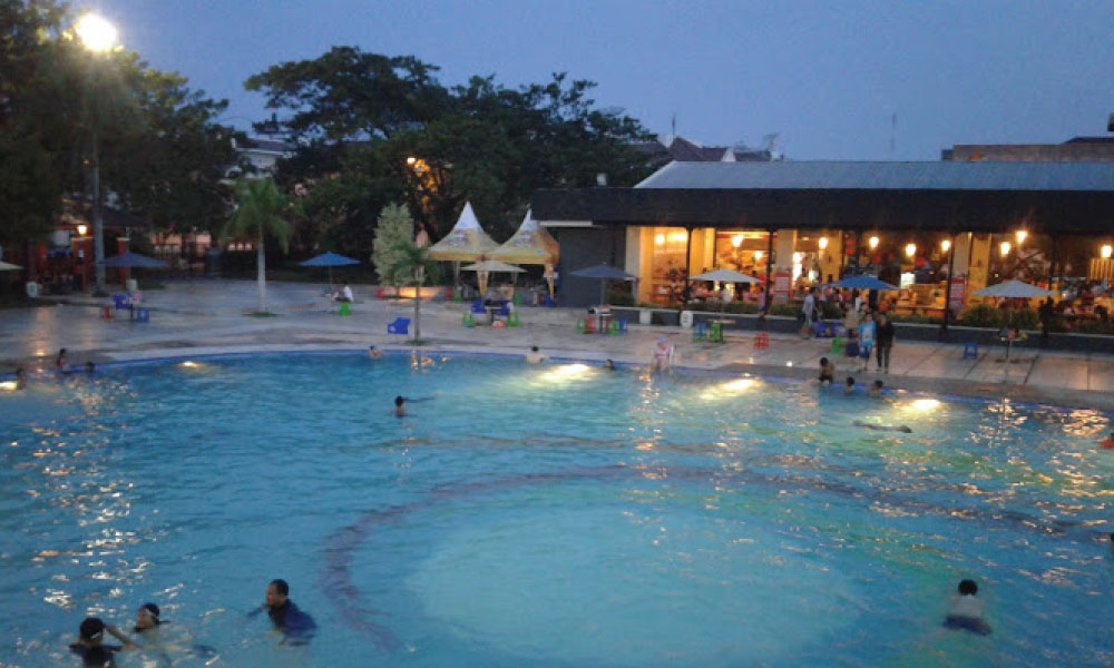 Kolam Renang Mutiara Residence